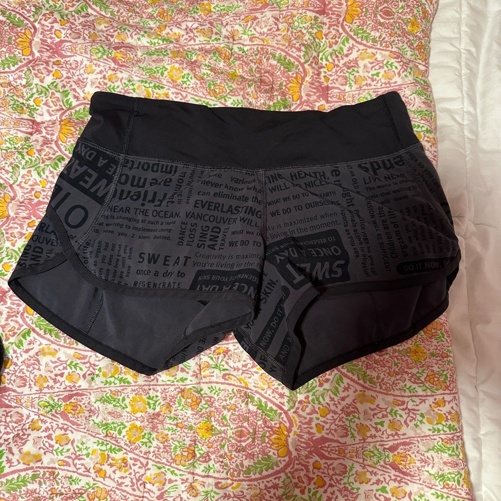 Lululemon speed up low rise lined short 2.5”
